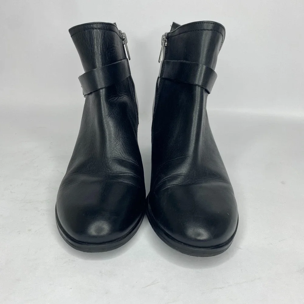 Vince Camuto VP-Peamer Womend Size 10‎ M Black Leather Bootie Strap Detail Zip